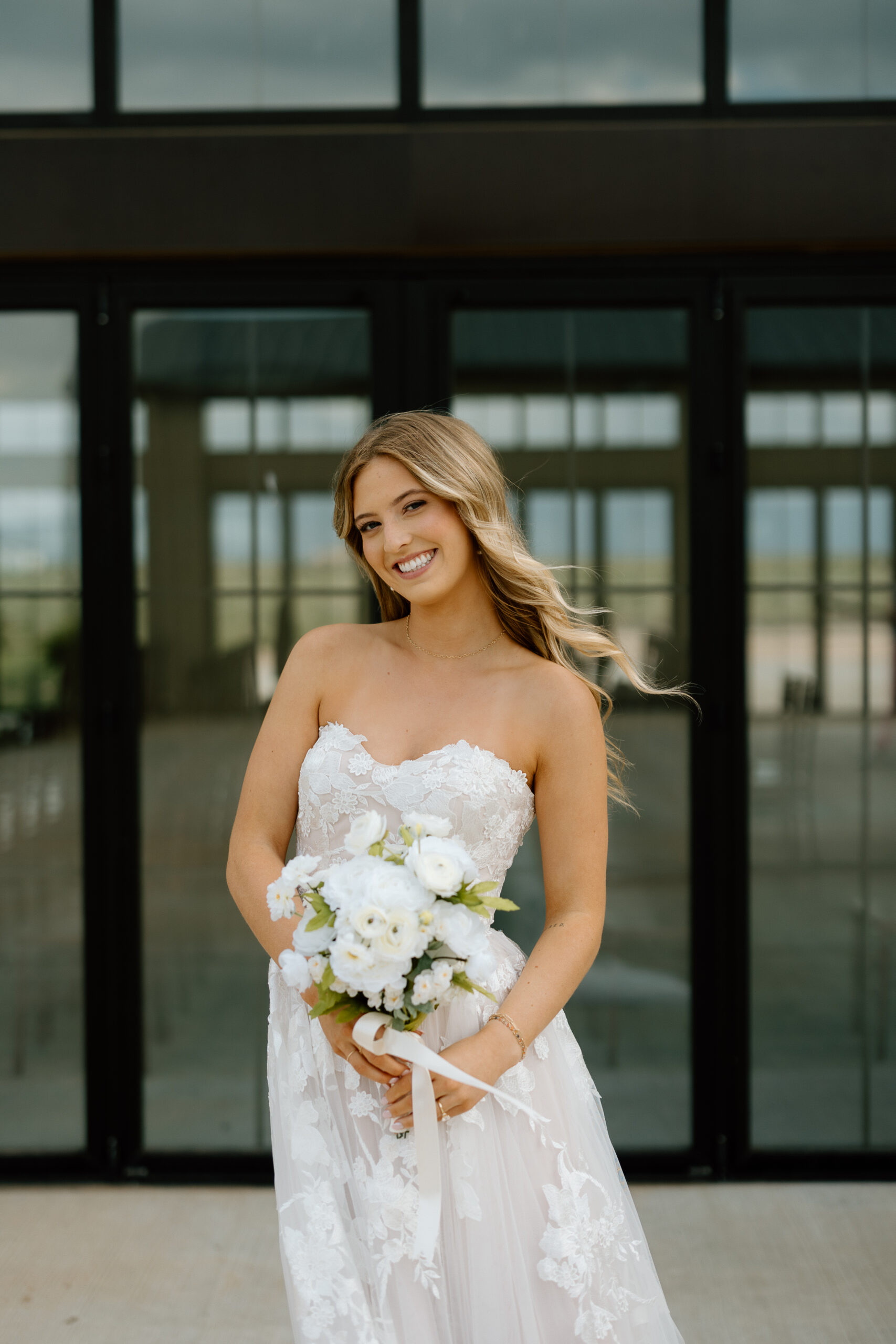 Bridal portratis at Chateau Wedding Venue in Canyon Tx